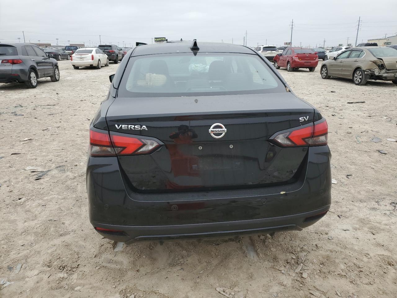 2021 NISSAN VERSA SV - Фото 6
