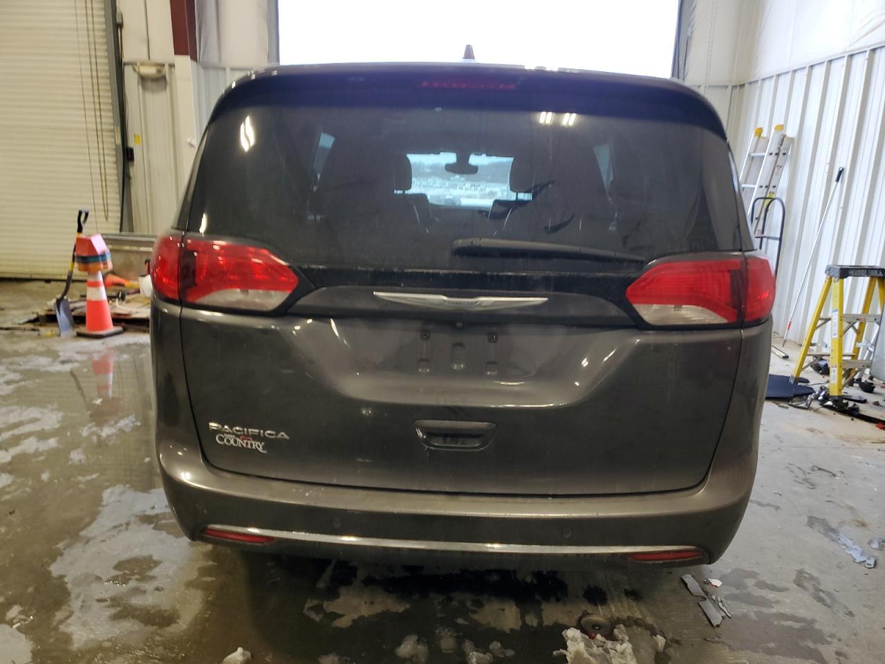 2017 CHRYSLER PACIFICA T - Image 6