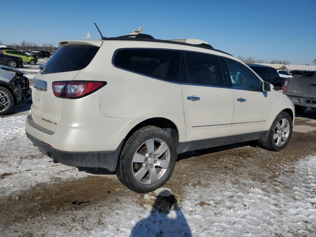 2015 CHEVROLET TRAVERSE L - Image 3