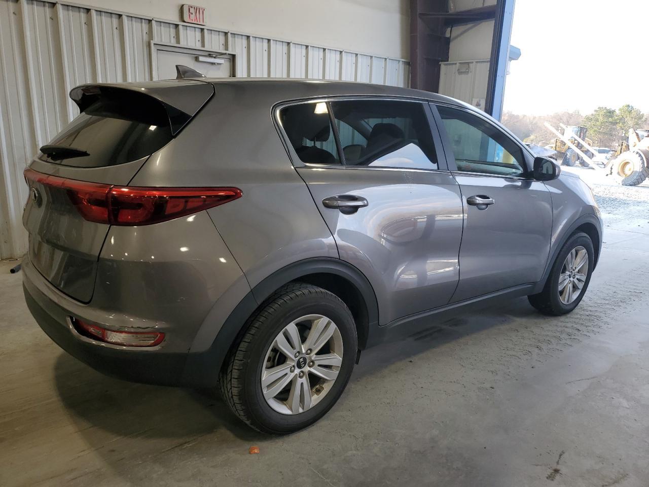 2017 KIA SPORTAGE L - Image 3