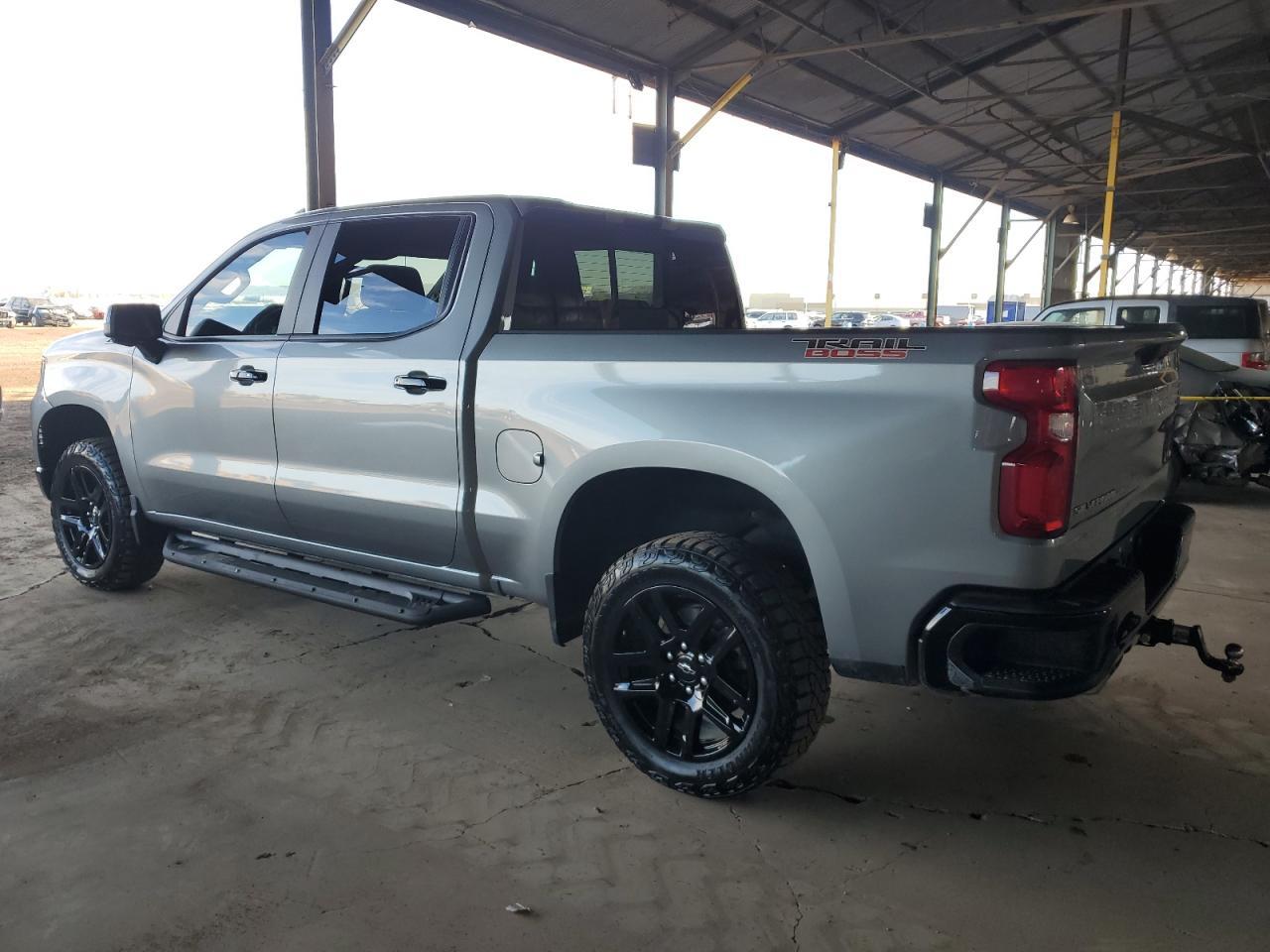 2024 CHEVROLET SILVERADO - Image 2