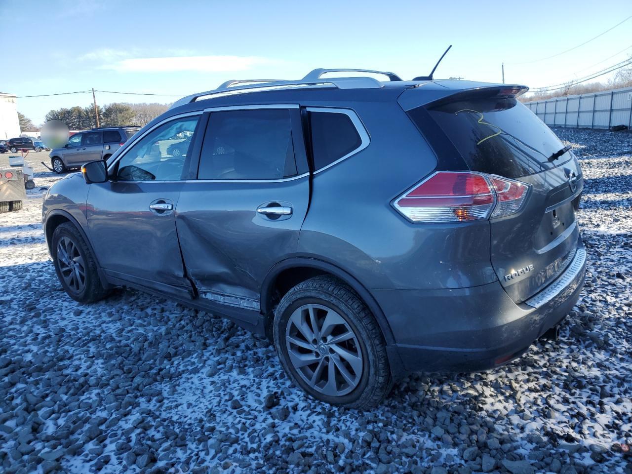 2015 NISSAN ROGUE S - Image 2