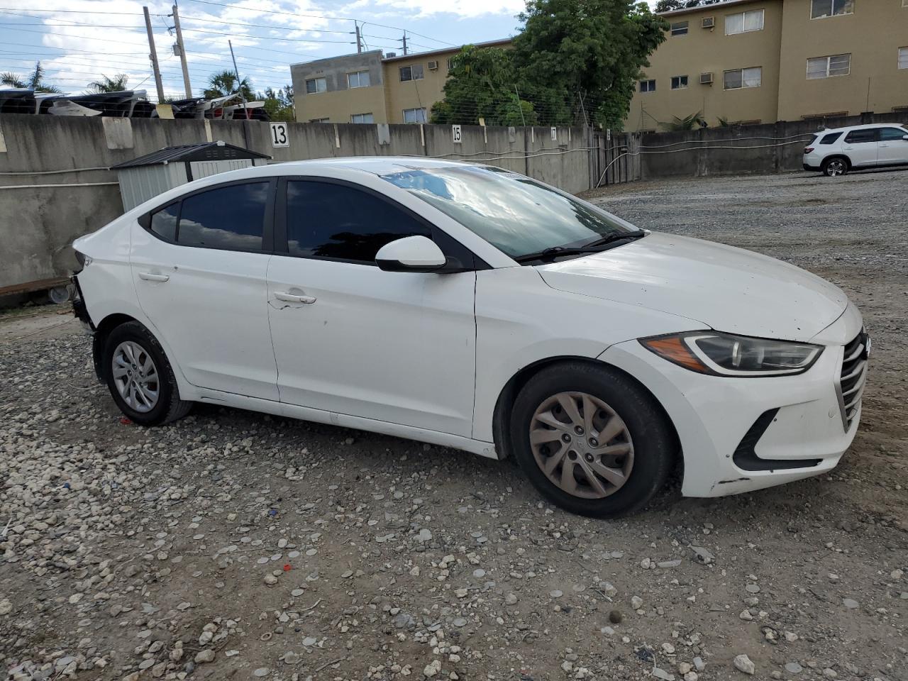 2017 HYUNDAI ELANTRA SE - Фото 4