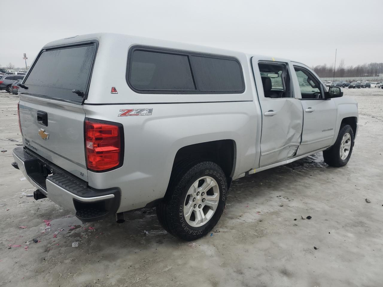 2017 CHEVROLET SILVERADO - Image 3