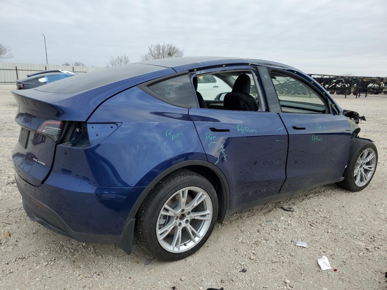 2023 TESLA MODEL Y - Image 3