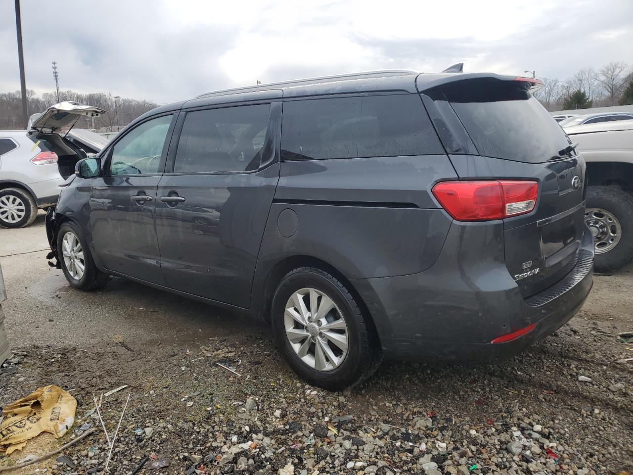 2017 KIA SEDONA LX - Фото 2