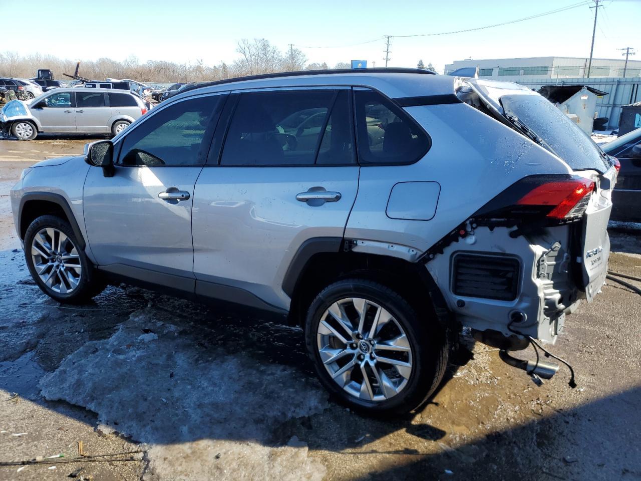 2020 TOYOTA RAV4 XLE P - Image 2