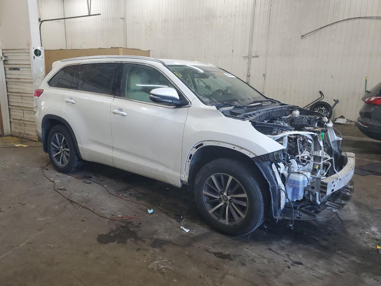 2018 TOYOTA HIGHLANDER - Фото 4