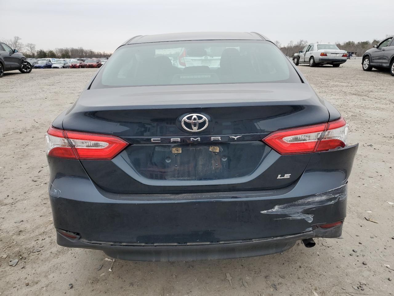 2018 TOYOTA CAMRY L - Фото 6