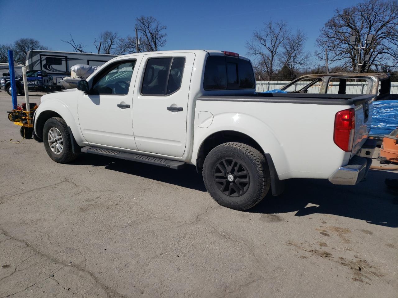 2019 NISSAN FRONTIER S - Фото 2