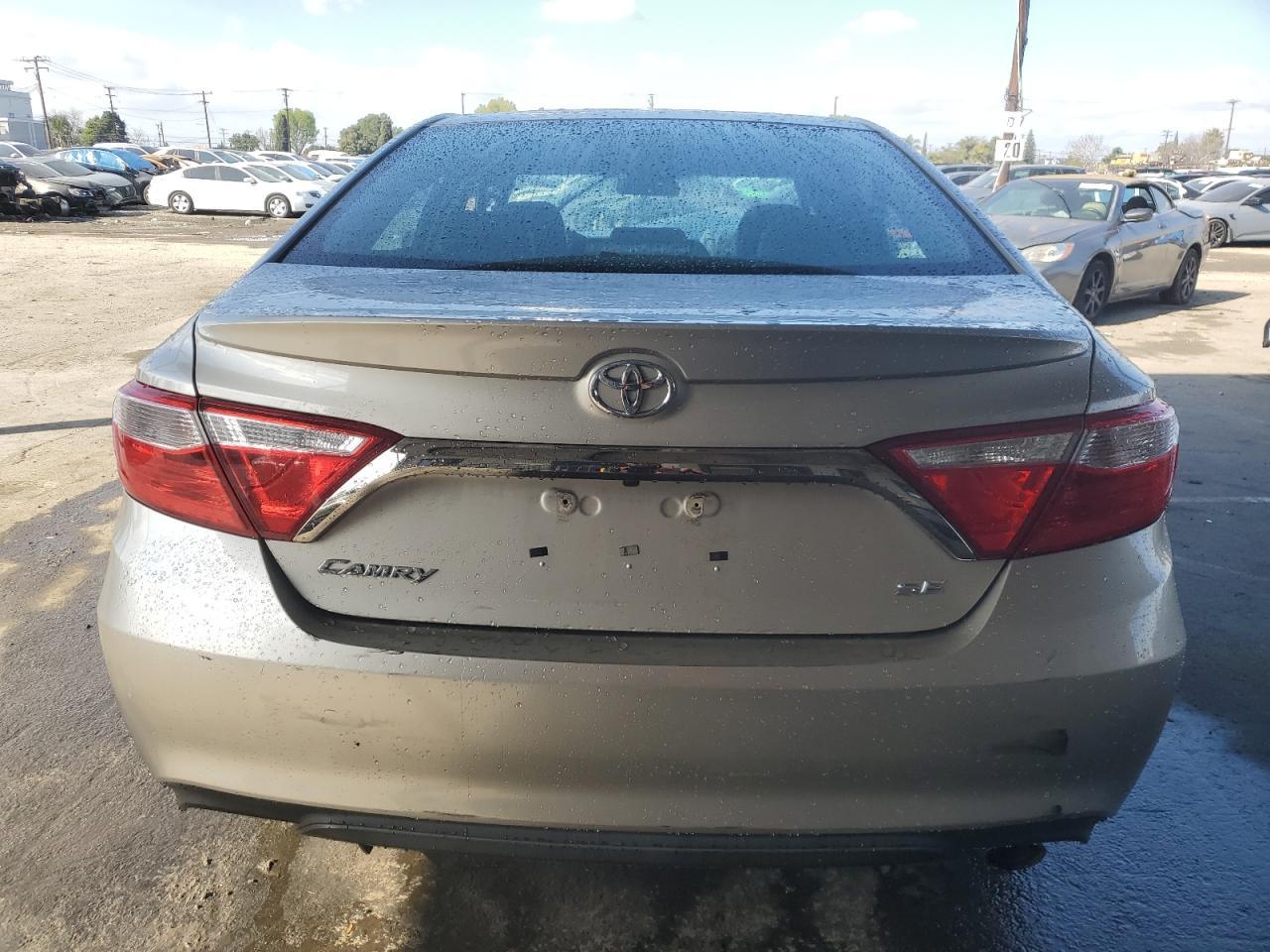 2016 TOYOTA CAMRY LE - Фото 6