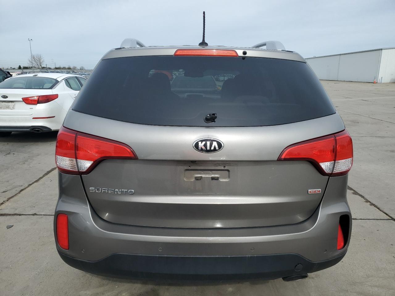 2014 KIA SORENTO LX - Фото 6