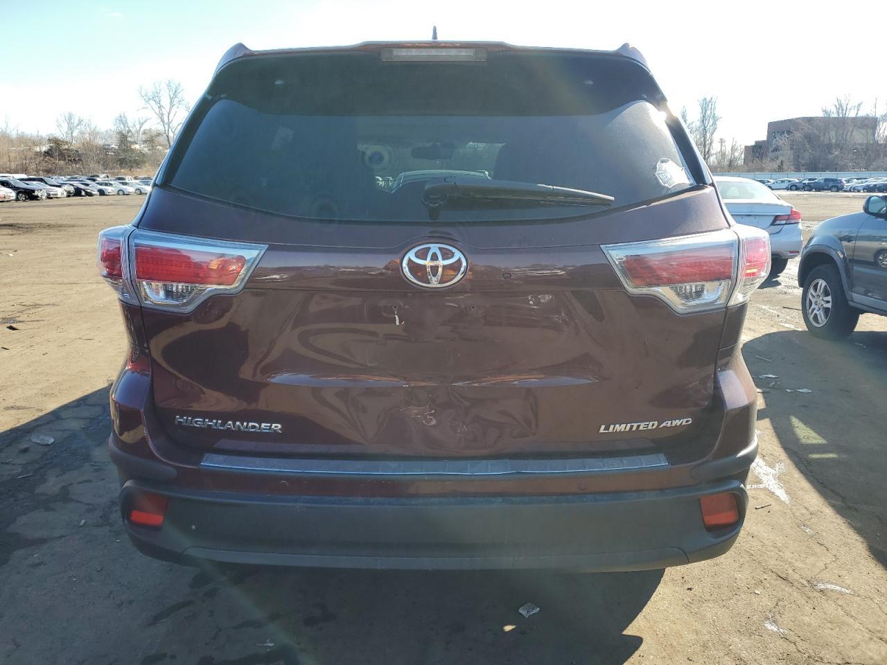 2015 TOYOTA HIGHLANDER - Фото 6