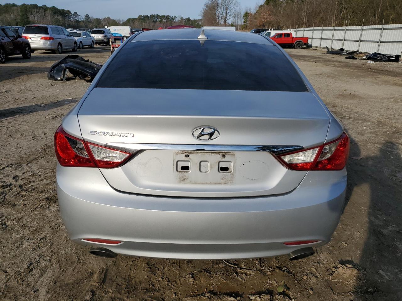 2011 HYUNDAI SONATA SE - Image 6
