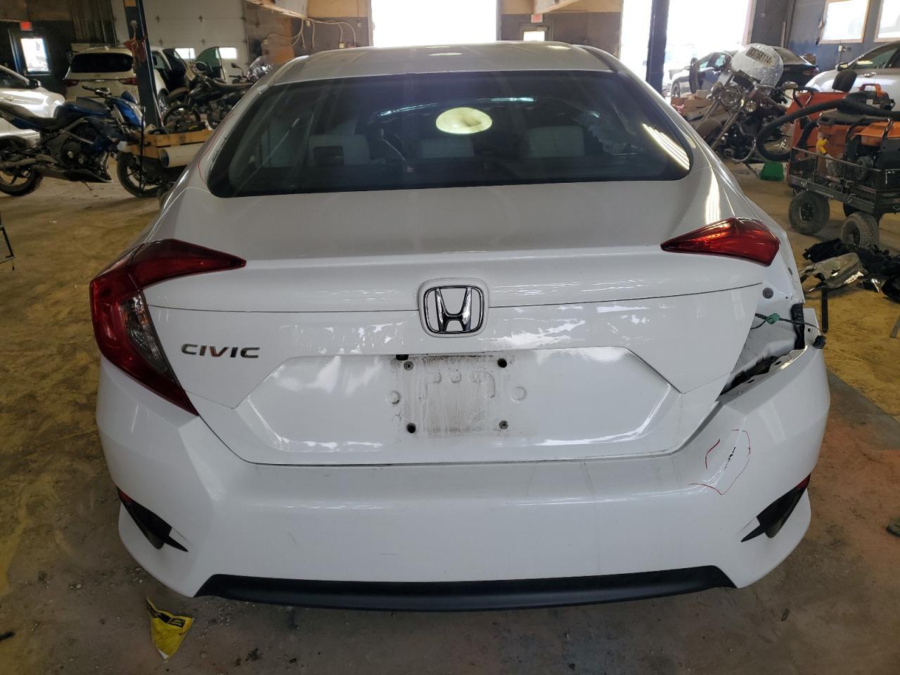 2016 HONDA CIVIC LX - Фото 6