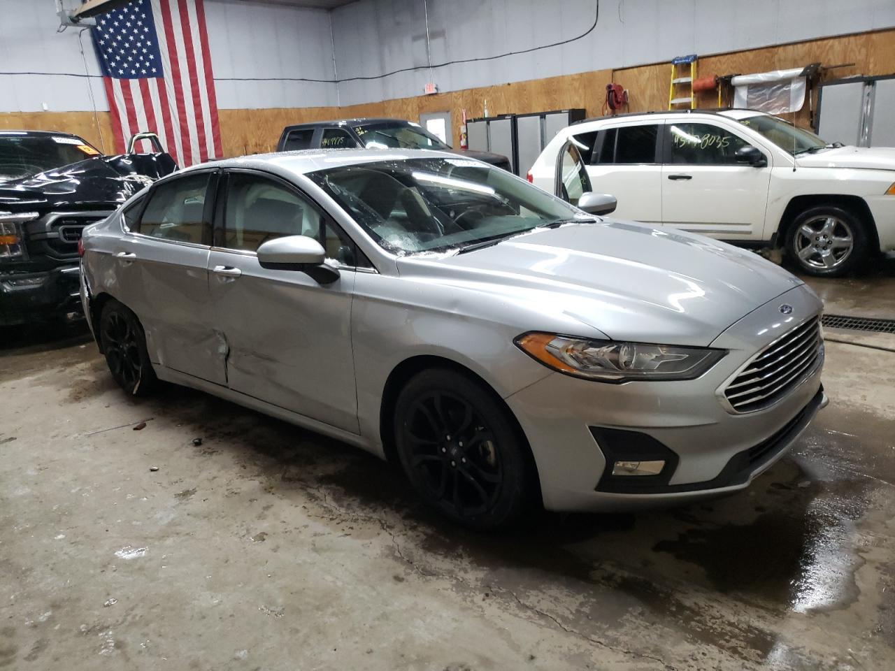 2020 FORD FUSION SE - Фото 4