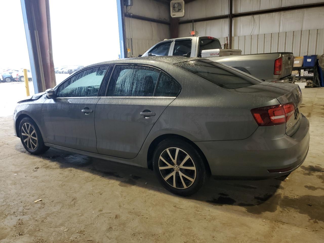 2017 VOLKSWAGEN JETTA SE - Фото 2