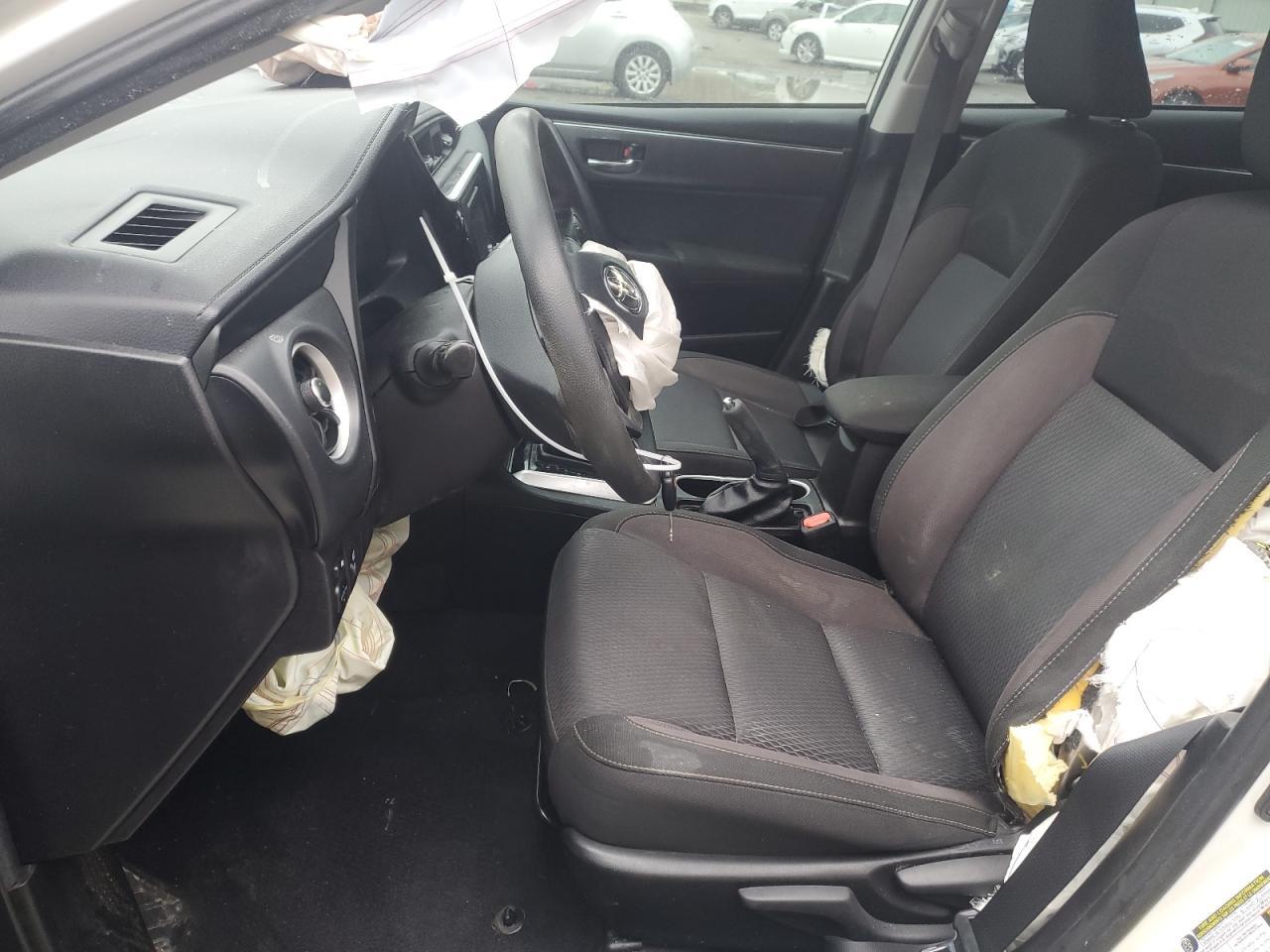2018 TOYOTA COROLLA L - Фото 7