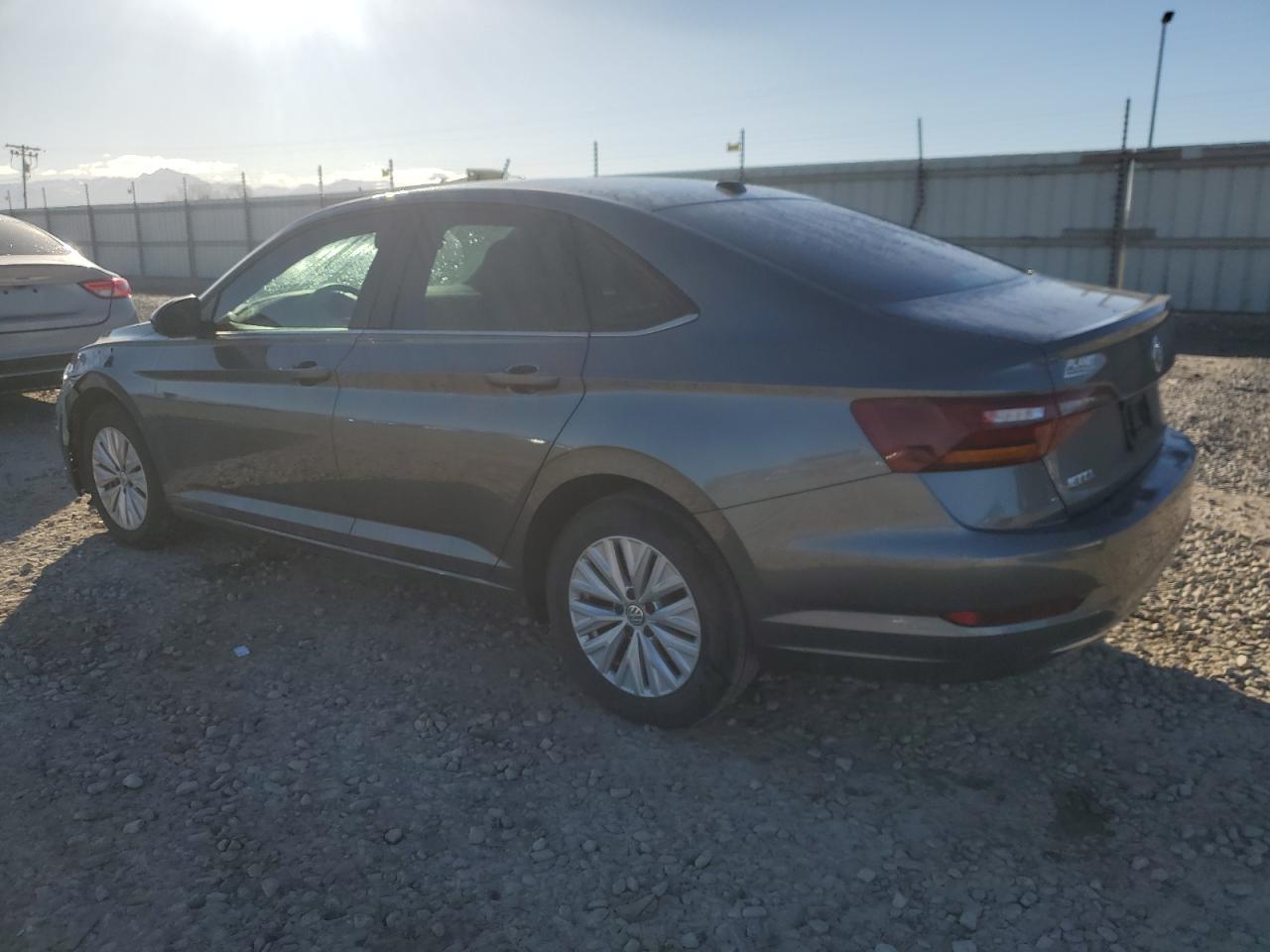 2019 VOLKSWAGEN JETTA S - Image 2