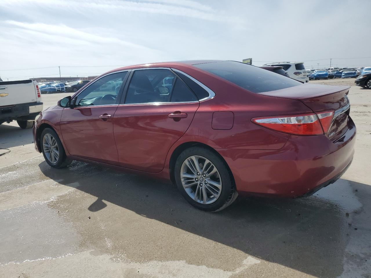2016 TOYOTA CAMRY LE - Фото 2