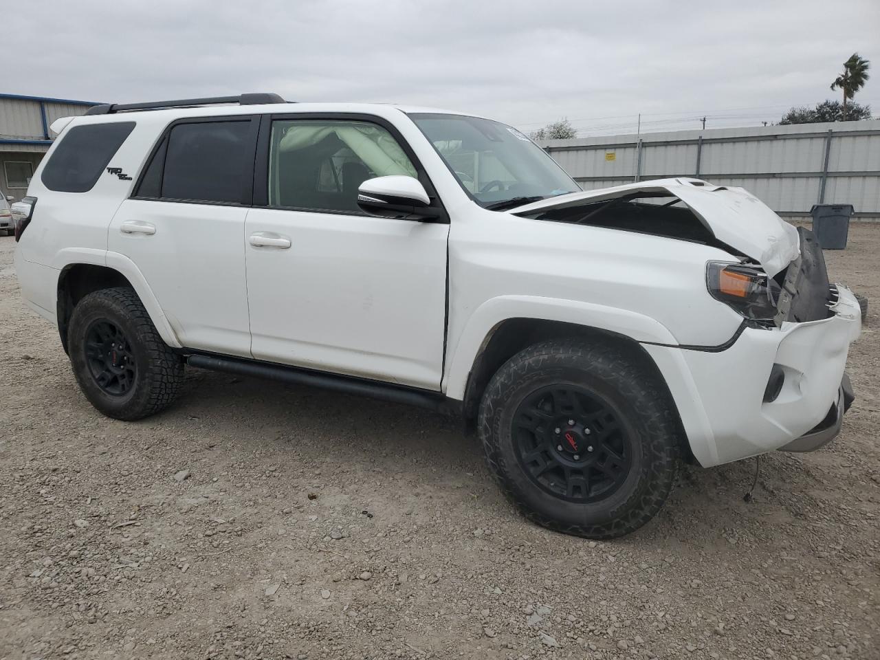 2022 TOYOTA 4RUNNER SR - Image 4