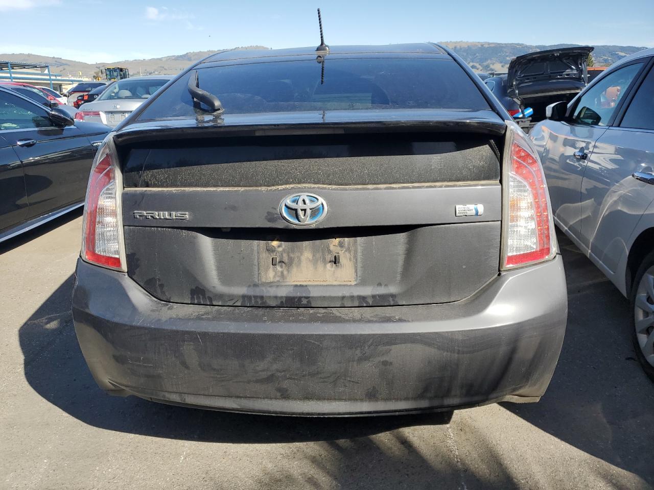 2015 TOYOTA PRIUS - Фото 6