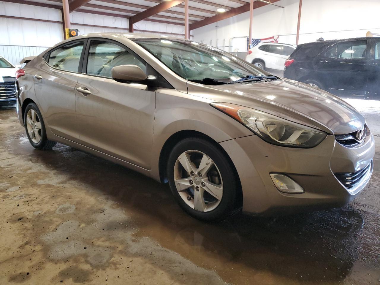 2013 HYUNDAI ELANTRA GL - Image 4