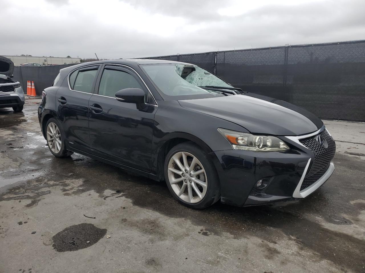 2013 LEXUS CT 200 - Фото 4