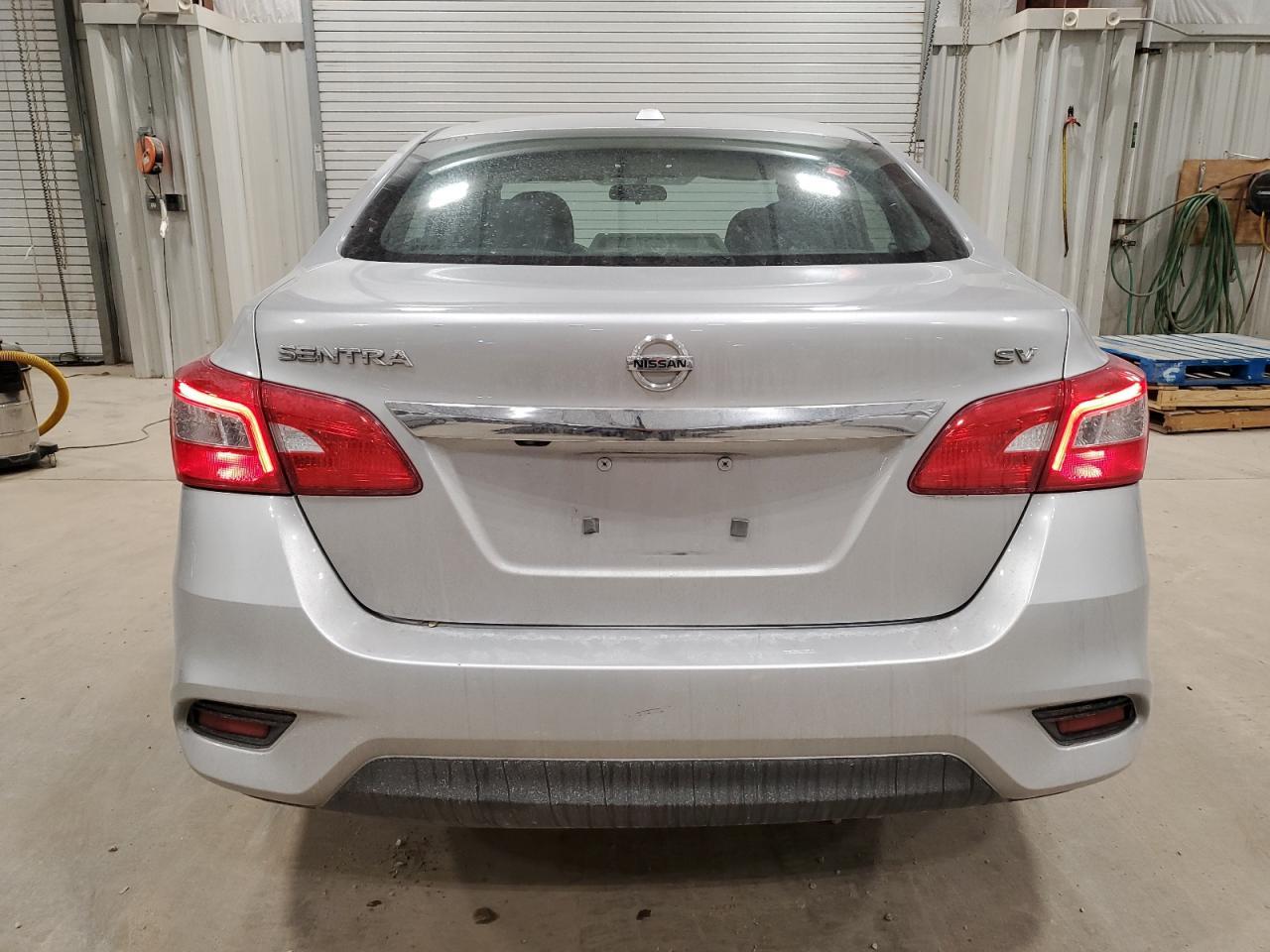 2017 NISSAN SENTRA S - Фото 6