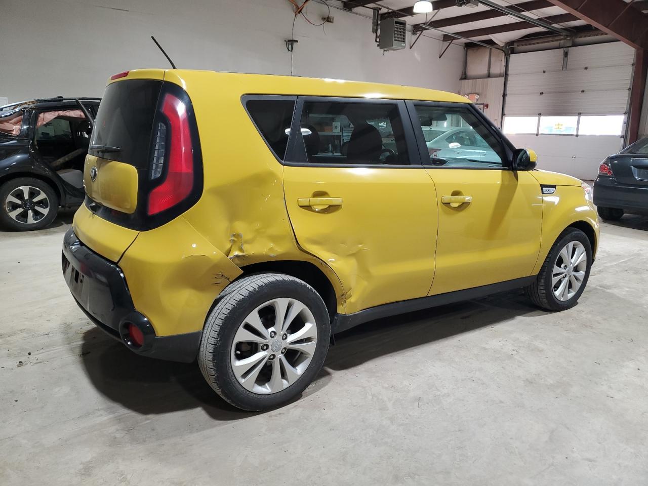 2016 KIA SOUL + - Фото 3