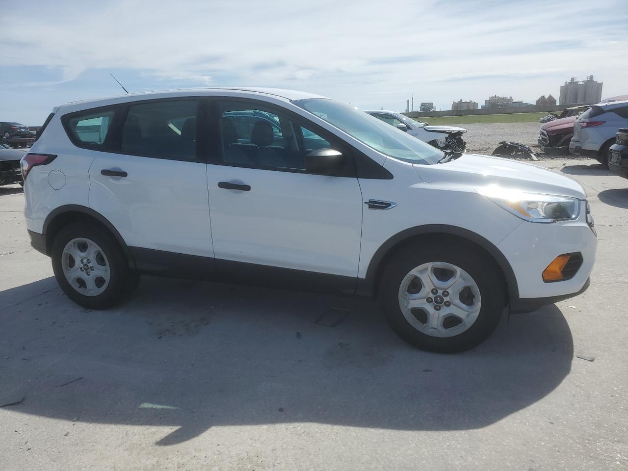 2017 FORD ESCAPE S - Image 4