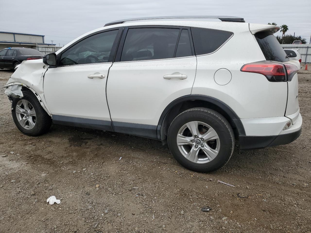 2018 TOYOTA RAV4 LE - Image 2