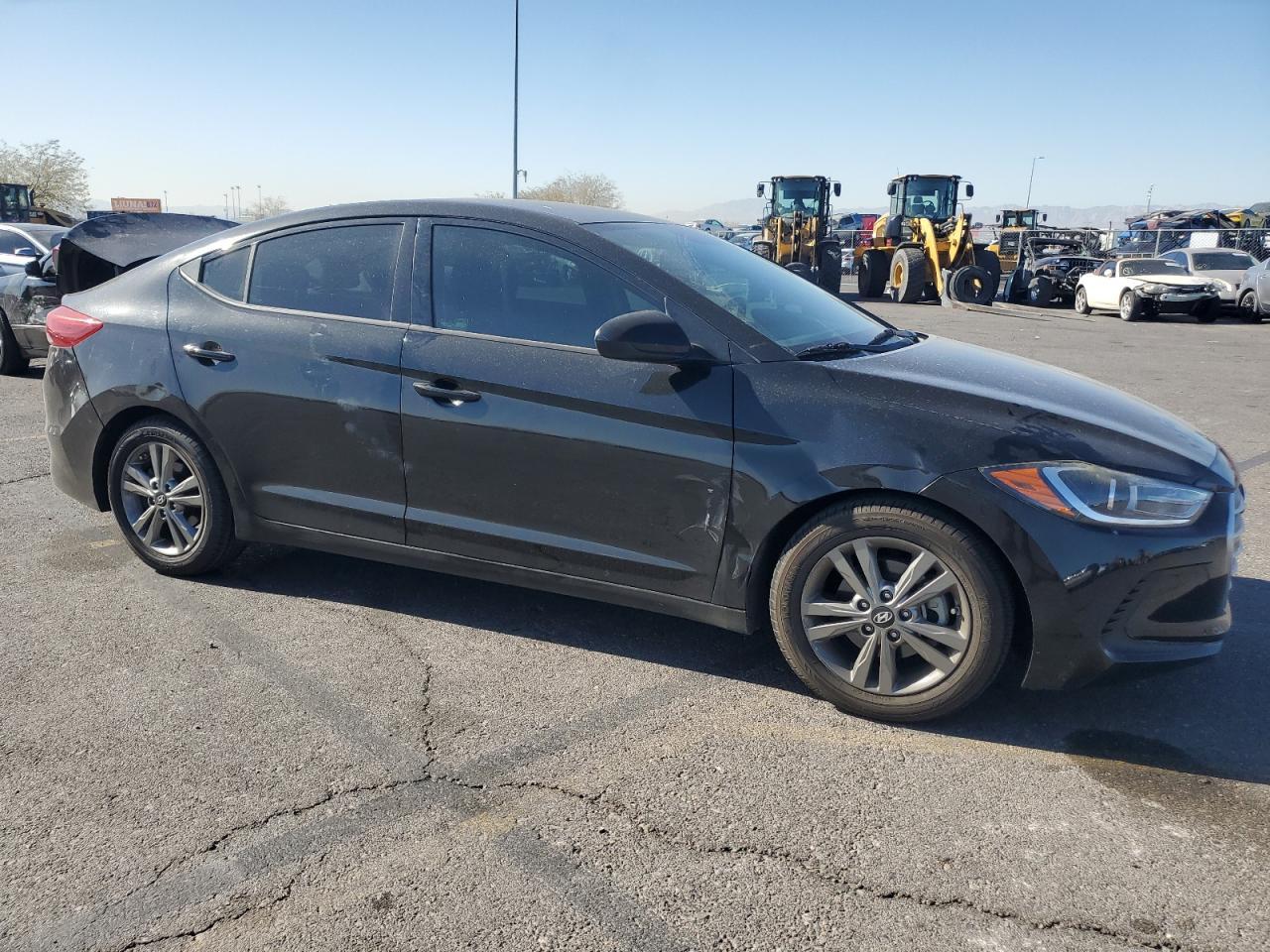 2018 HYUNDAI ELANTRA SE - Image 4