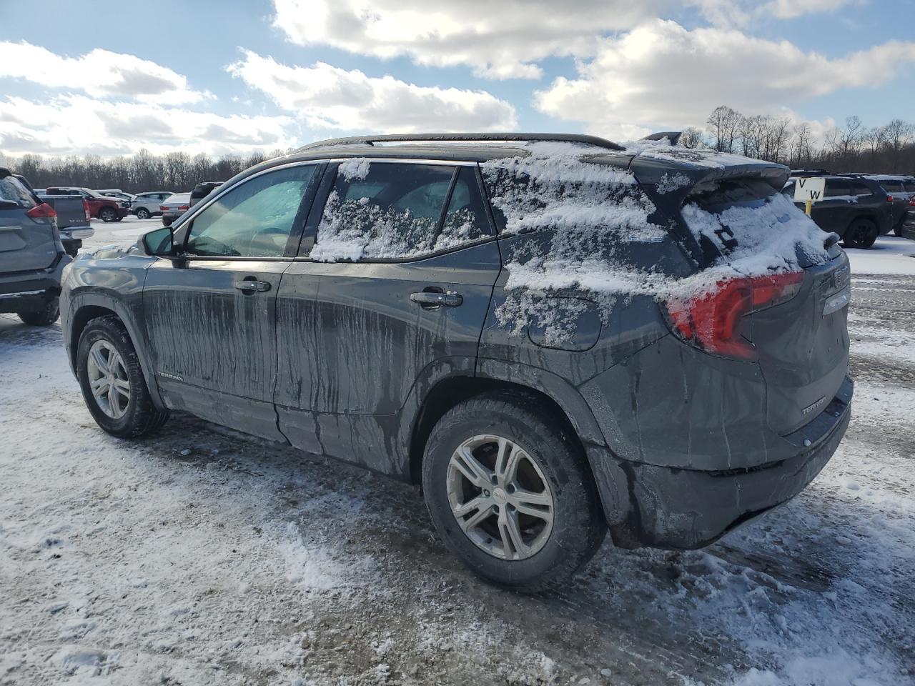2018 GMC TERRAIN SL - Image 2