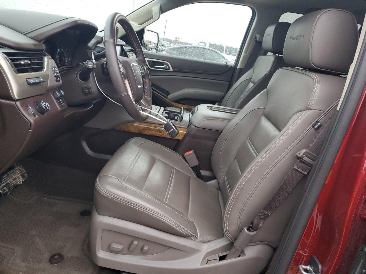 2017 GMC YUKON DENA - Фото 7