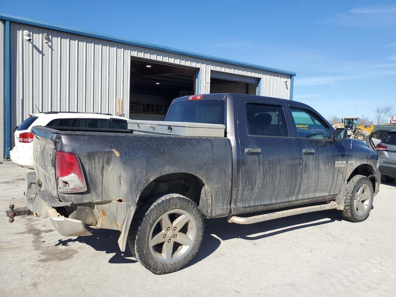 2014 RAM 1500 ST - Фото 3