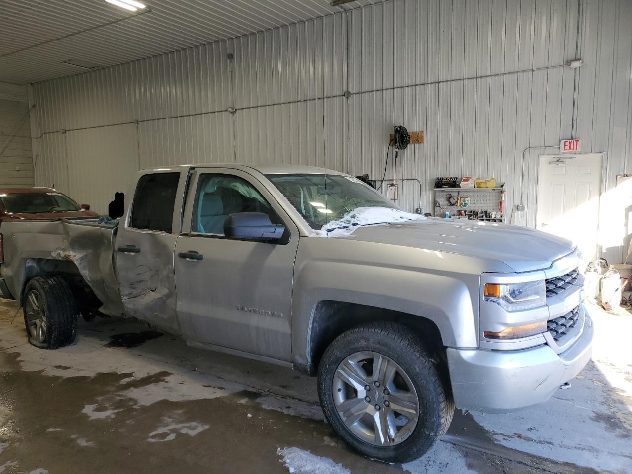 2016 CHEVROLET SILVERADO - Фото 4