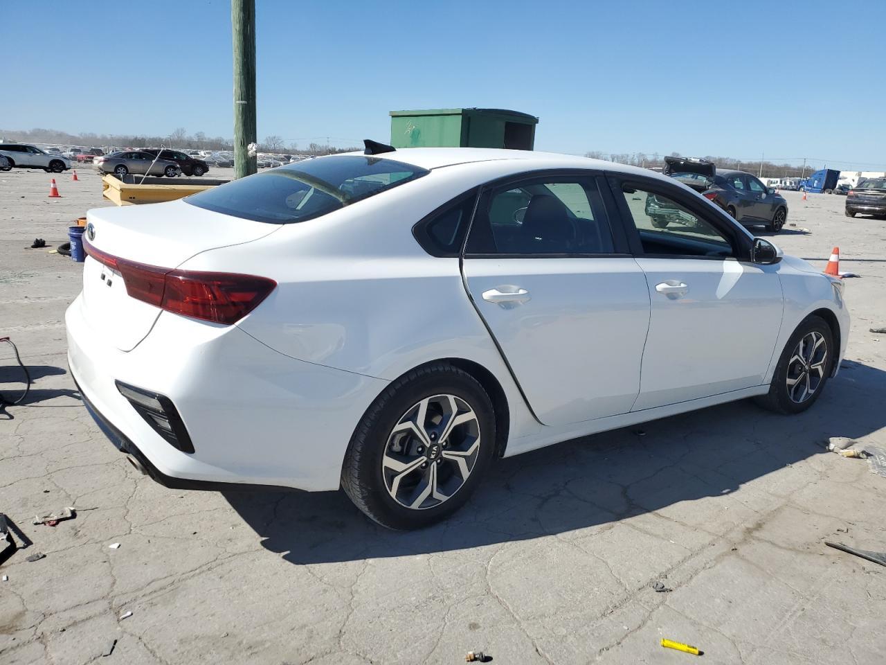 2021 KIA FORTE FE - Фото 3