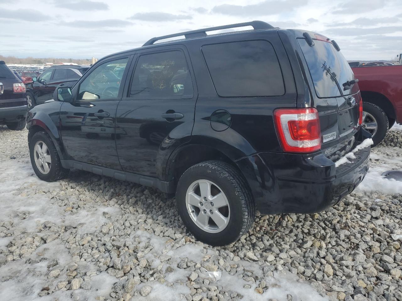 2012 FORD ESCAPE XLT - Image 2