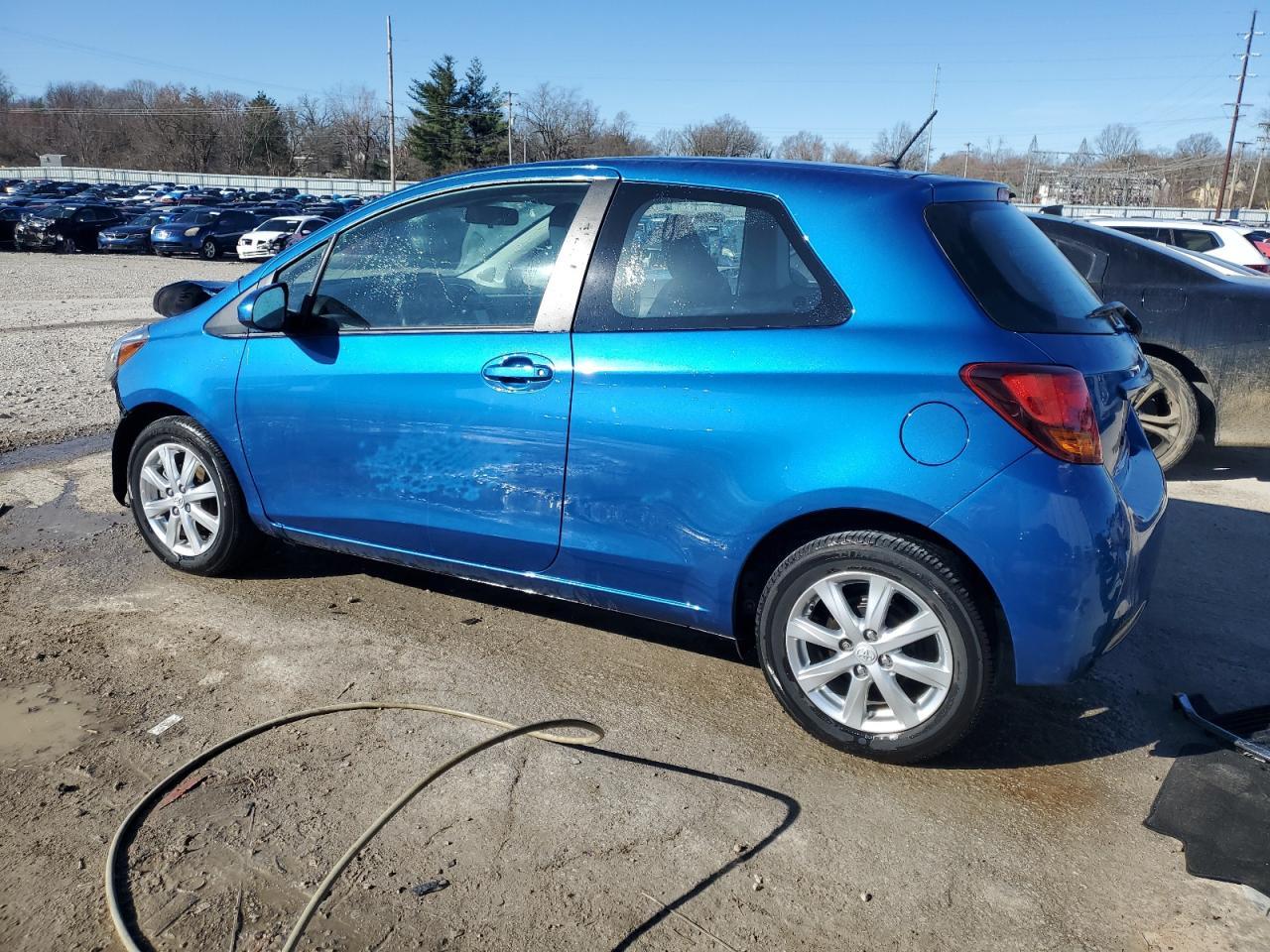 2015 TOYOTA YARIS - Image 2