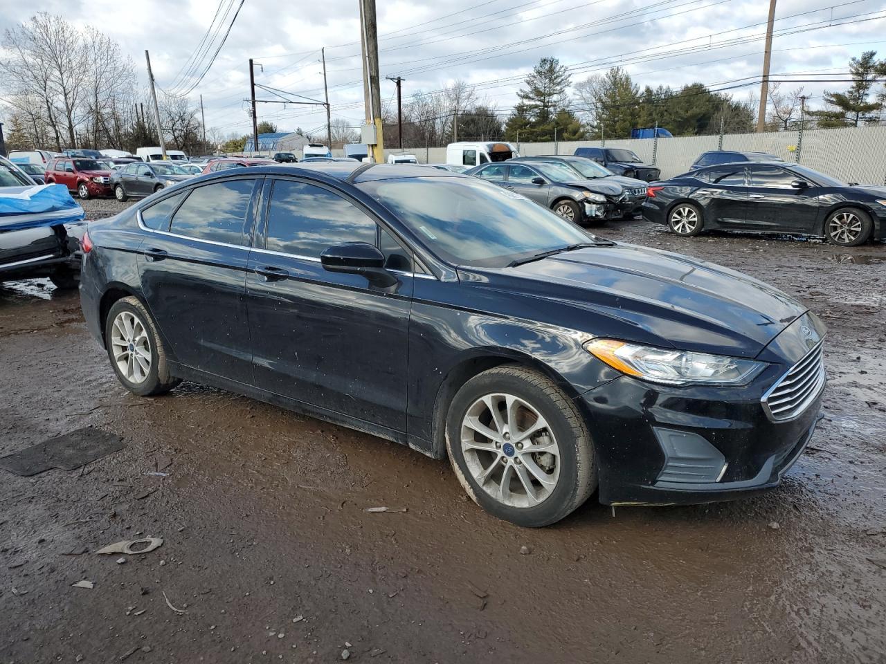 2020 FORD FUSION SE - Image 4