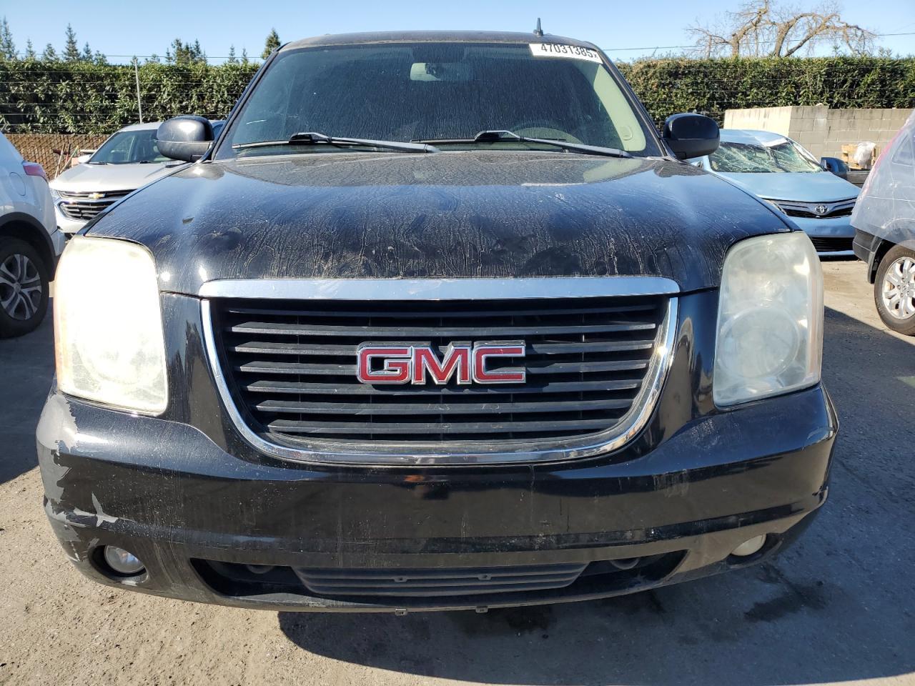 2012 GMC YUKON XL K - Image 5