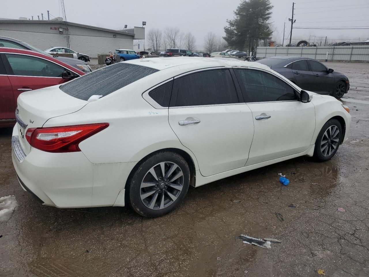 2016 NISSAN ALTIMA 2.5 - Фото 3