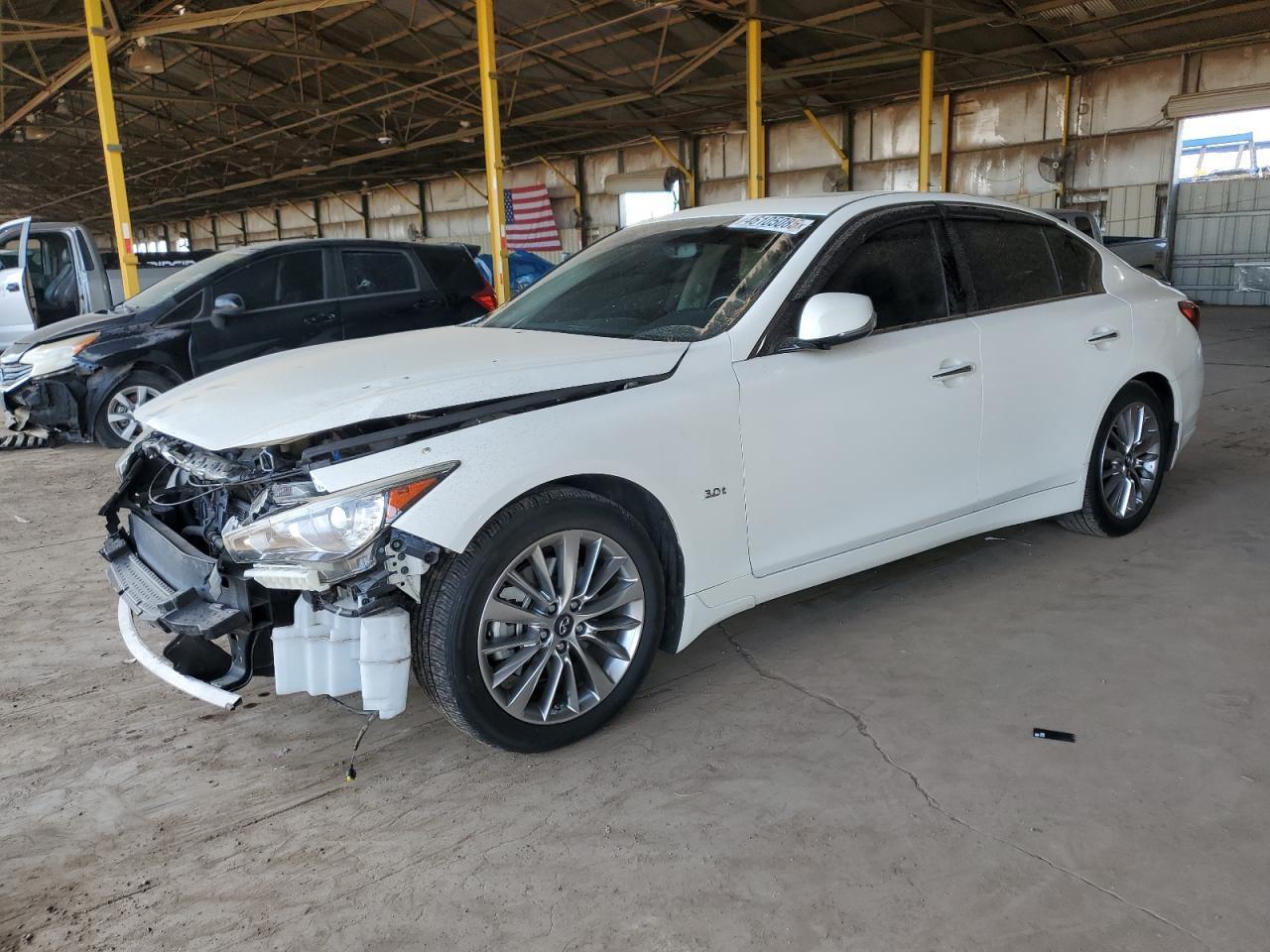 2018 INFINITI Q50 LUXE