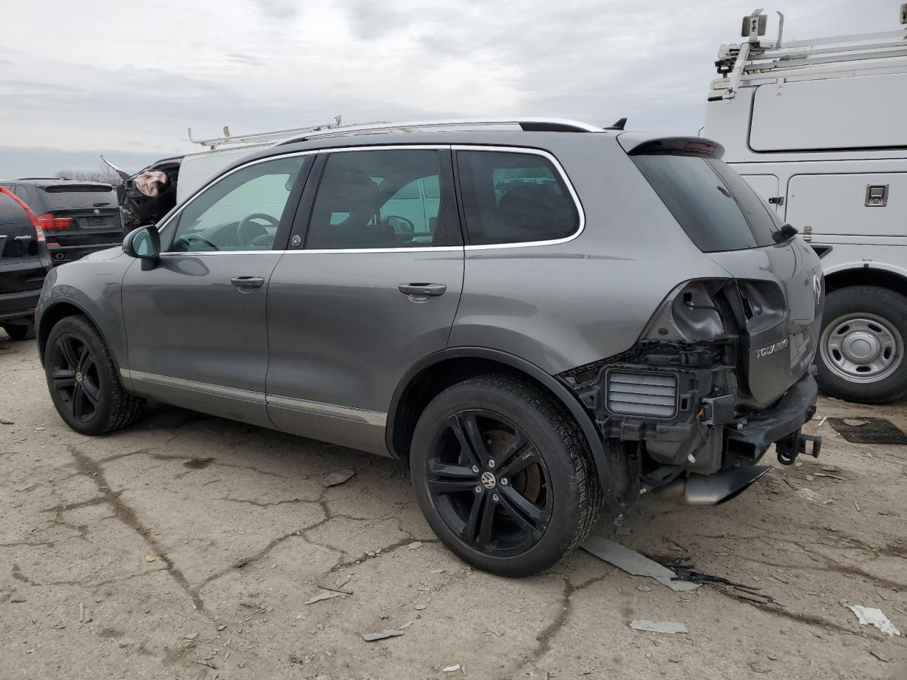 2017 VOLKSWAGEN TOUAREG WO - Фото 2