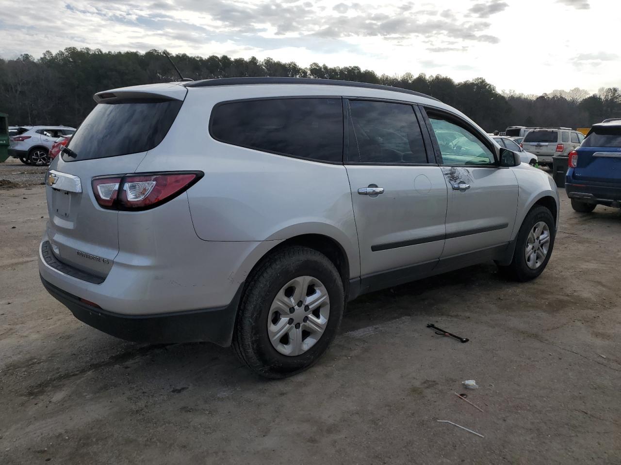 2014 CHEVROLET TRAVERSE L - Image 3