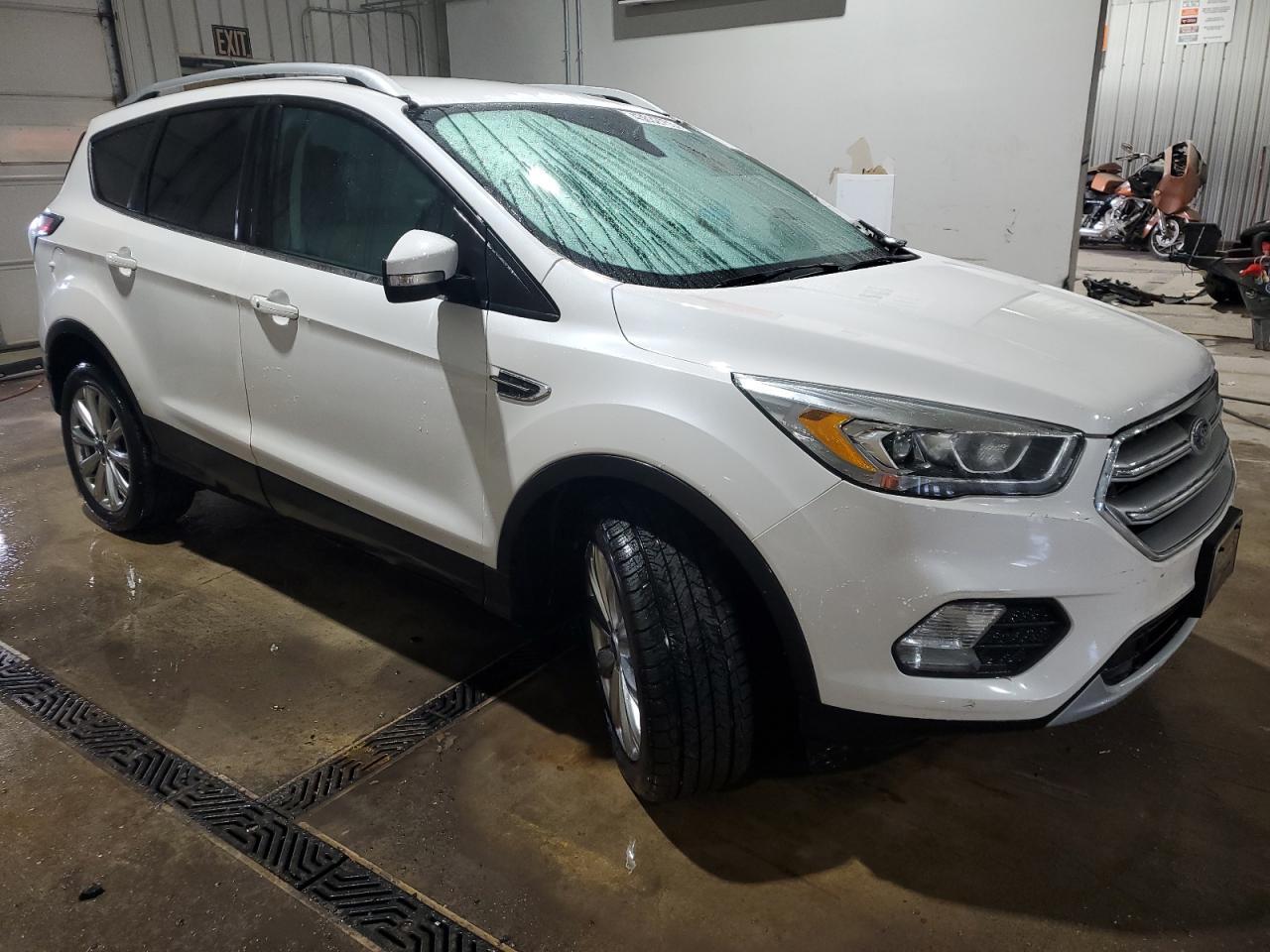 2017 FORD ESCAPE TIT - Image 4