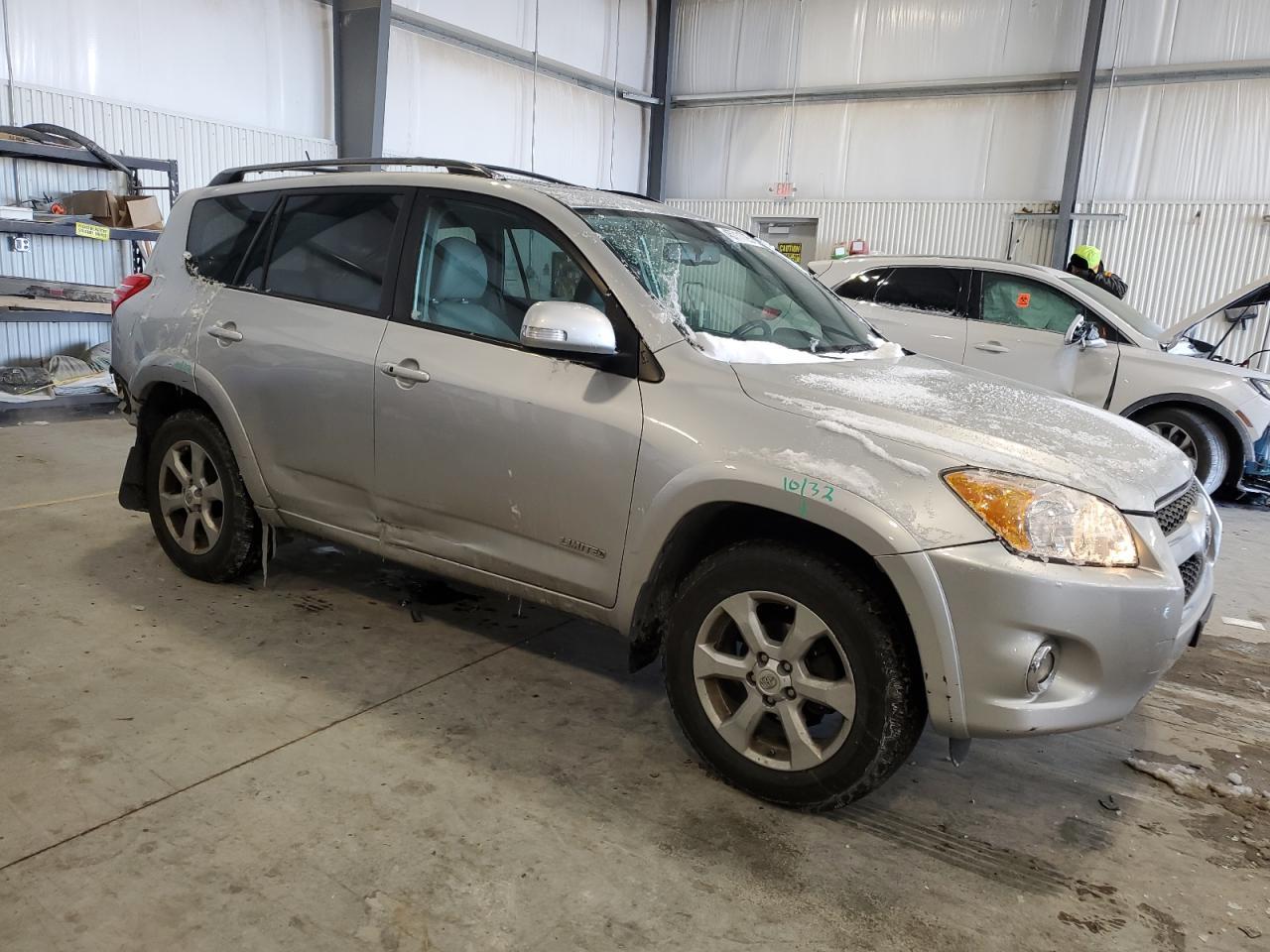 2011 TOYOTA RAV4 LIMIT - Фото 4