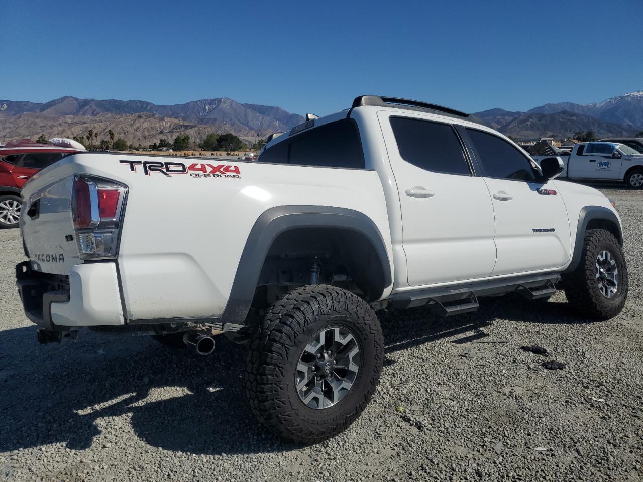 2023 TOYOTA TACOMA DOU - Фото 3
