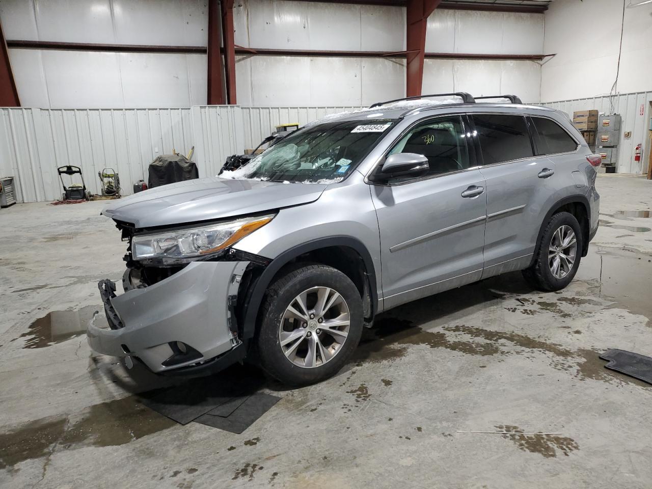 2015 TOYOTA HIGHLANDER